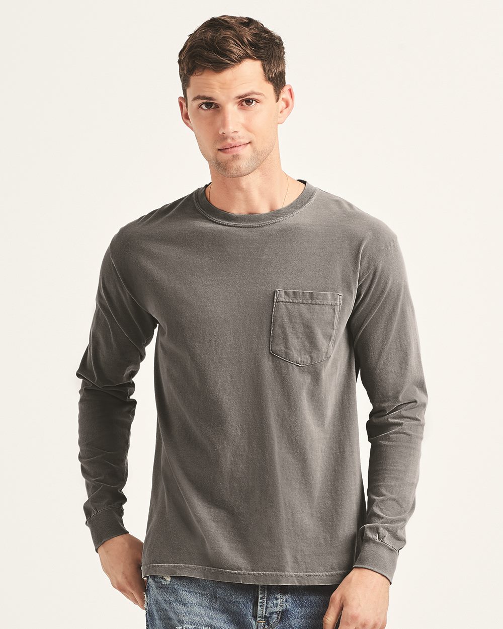 Comfort Colors; Garment-Dyed Heavyweight Long Sleeve Pocket T-Shirt